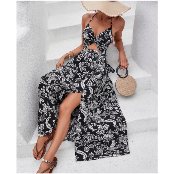 Boho Blue Floral Print Cut out Halter Maxi Dress - Picture 2 of 9